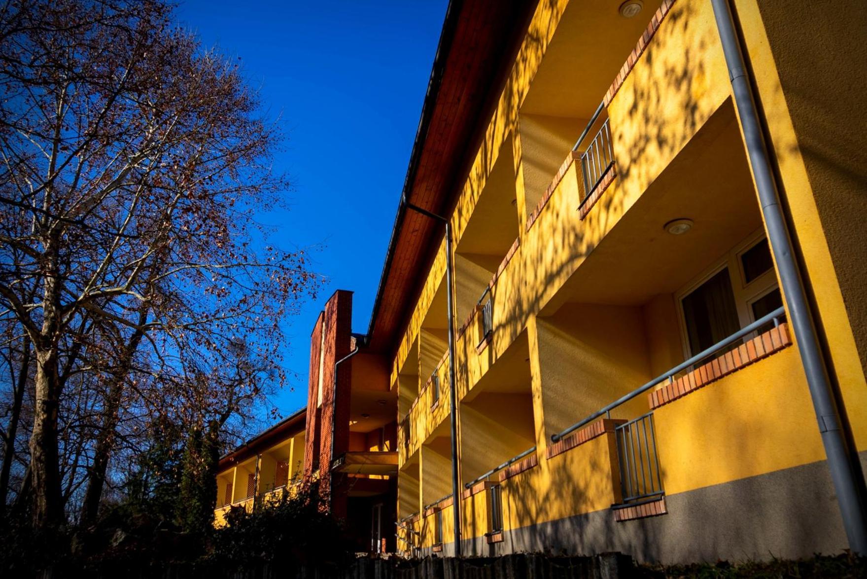 Park Hotel Sosto Nyiregyhaza Exterior foto